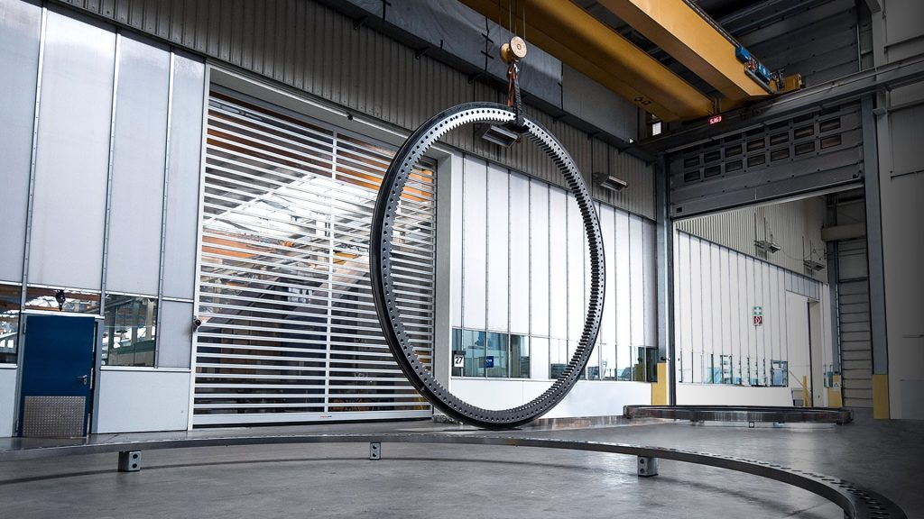 CNC machining of a slewing bearing ring inside the MERYDOM factory