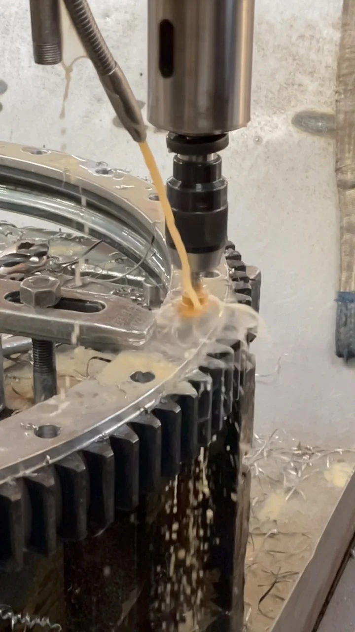 CNSlewingRing.com WhatsApp 86 17705201170 Slewing Bearing Manufacturer jovi@cnslewingring.com