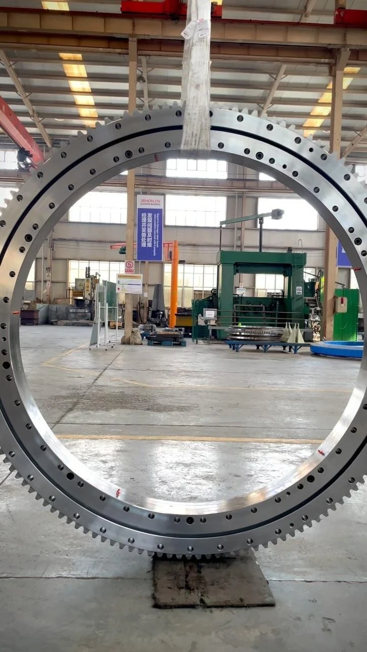This is a large double volley ball structure slewing bearing. We manufacture and export them to countries around…