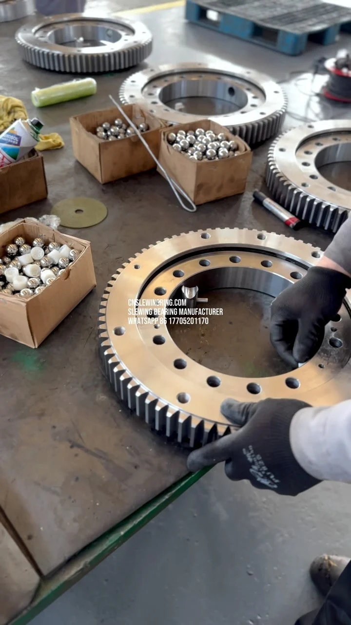 These small slewing bearings are widely used in industrial automation equipment.