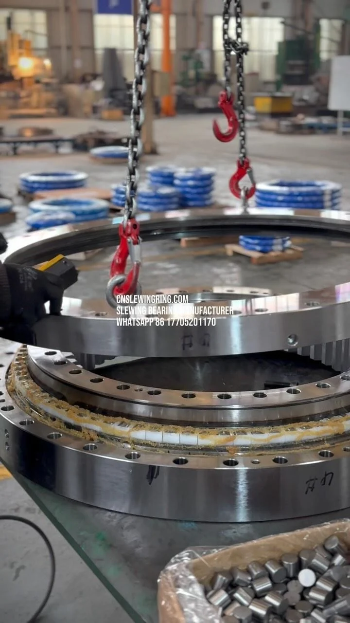 Three-row roller internal tooth structure slewing bearing.