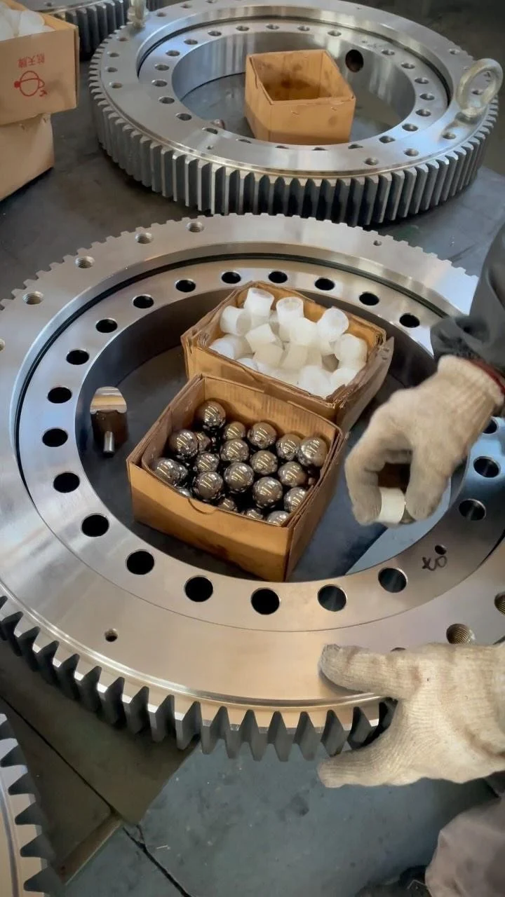 The external toothed single row ball slewing bearing has higher load, higher precision and lower cost. cnslewingring.com WhatsApp…