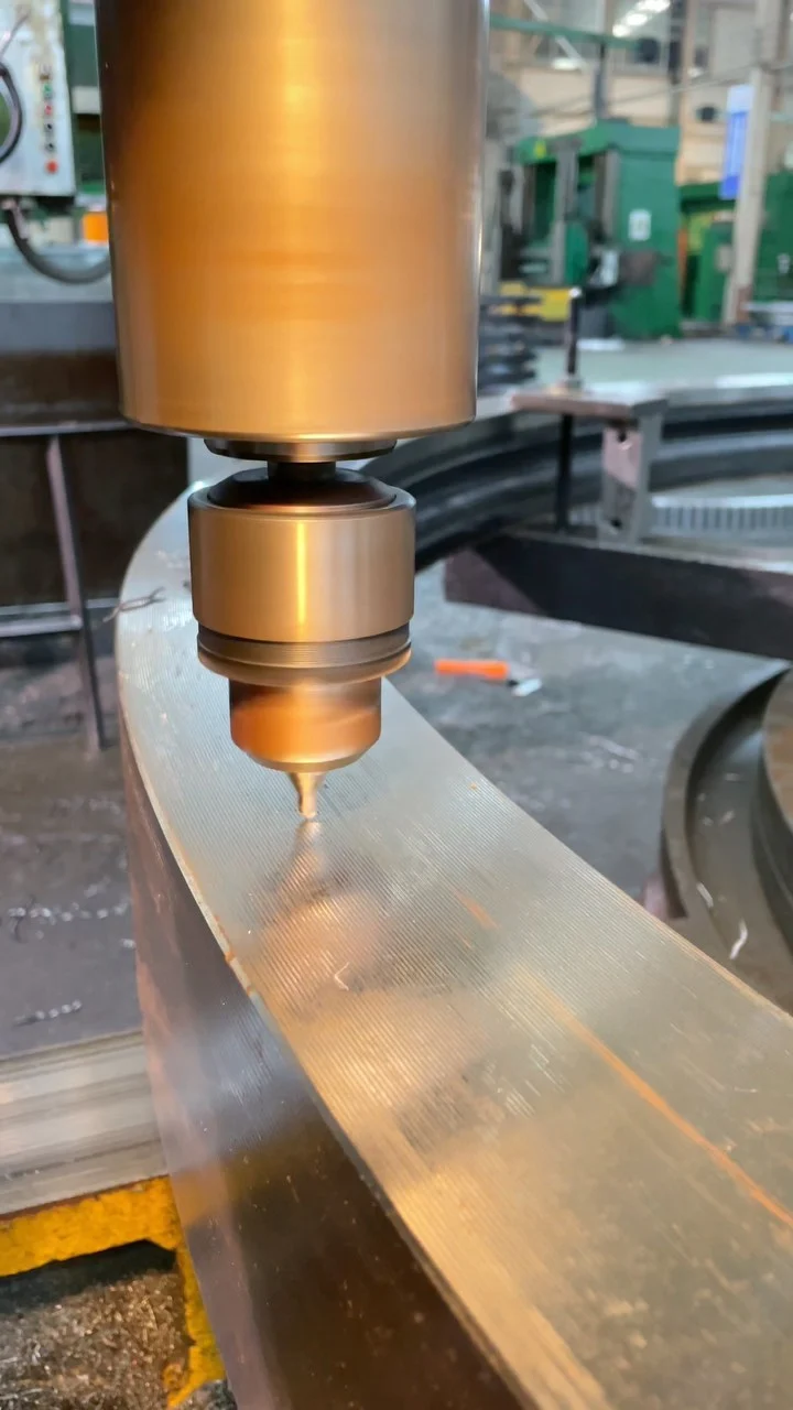 CNSlewingRing.com WhatsApp 86 17705201170 Slewing Bearing Manufacturer jovi@cnslewingring.com