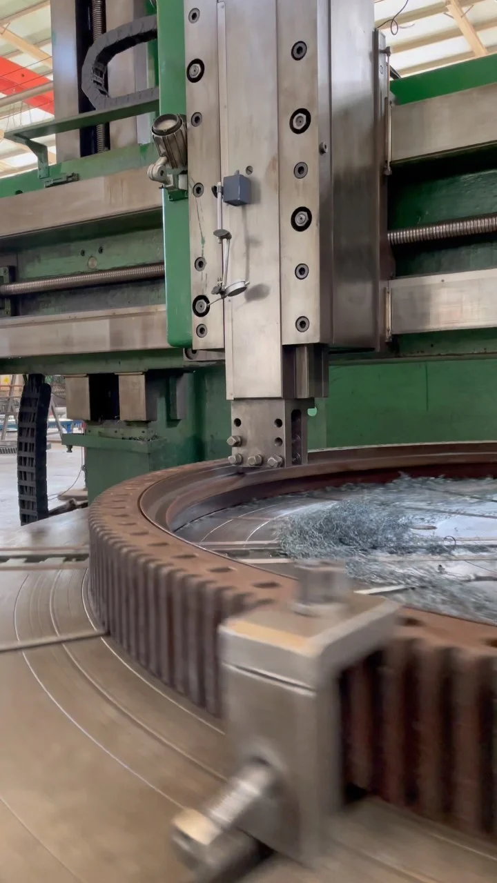 Slewing Bearing Repair Service 😀 cnslewingring.com WhatsApp:+86 17705201170 jovi@cnslewingring.com