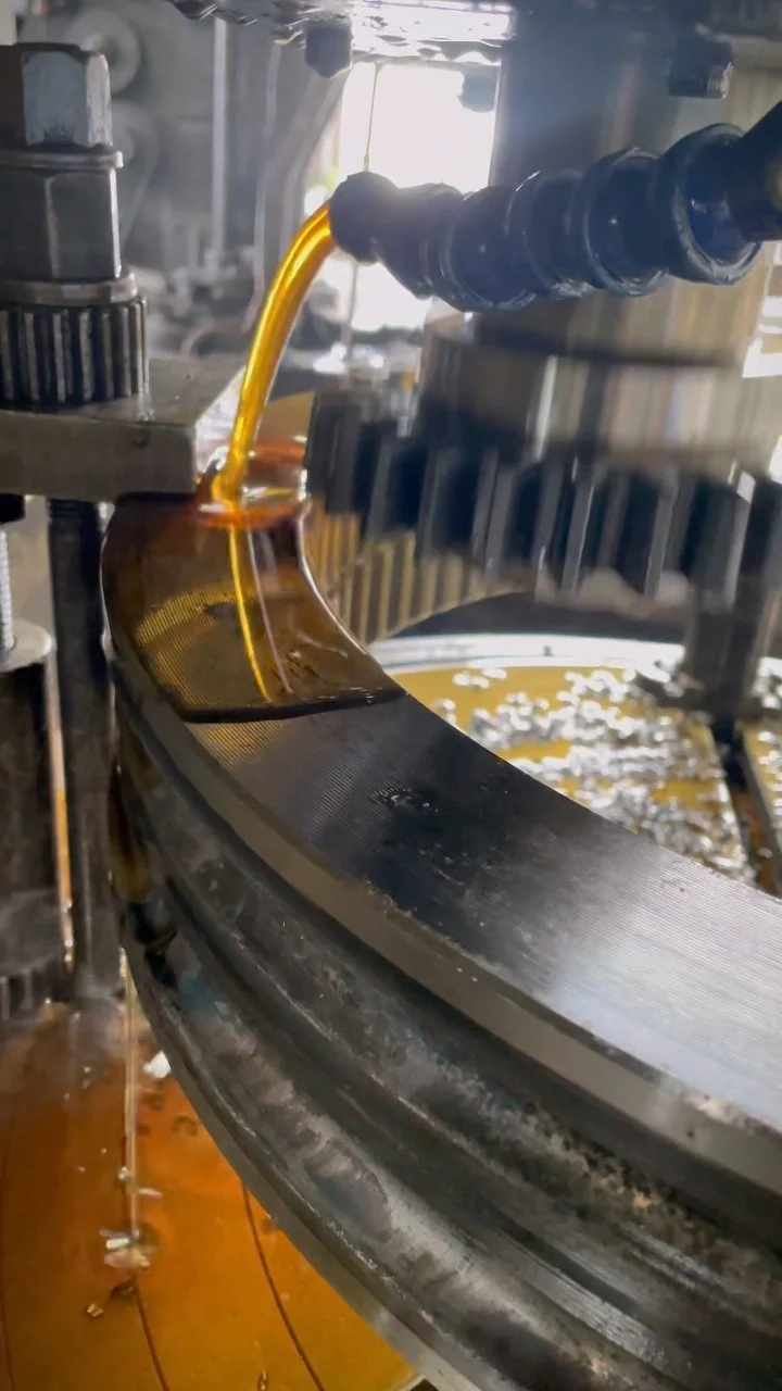 Slewing bearing gear shaping process cnslewingring.com WhatsApp:+86 17705201170 jovi@cnslewingring.com