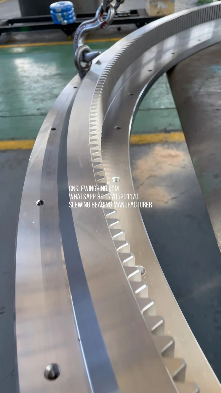 This set of slewing bearings is used in military simulation equipment.😎 CNSlewingRing.com WhatsApp 86 17705201170 Slewing Bearing Manufacturer…
