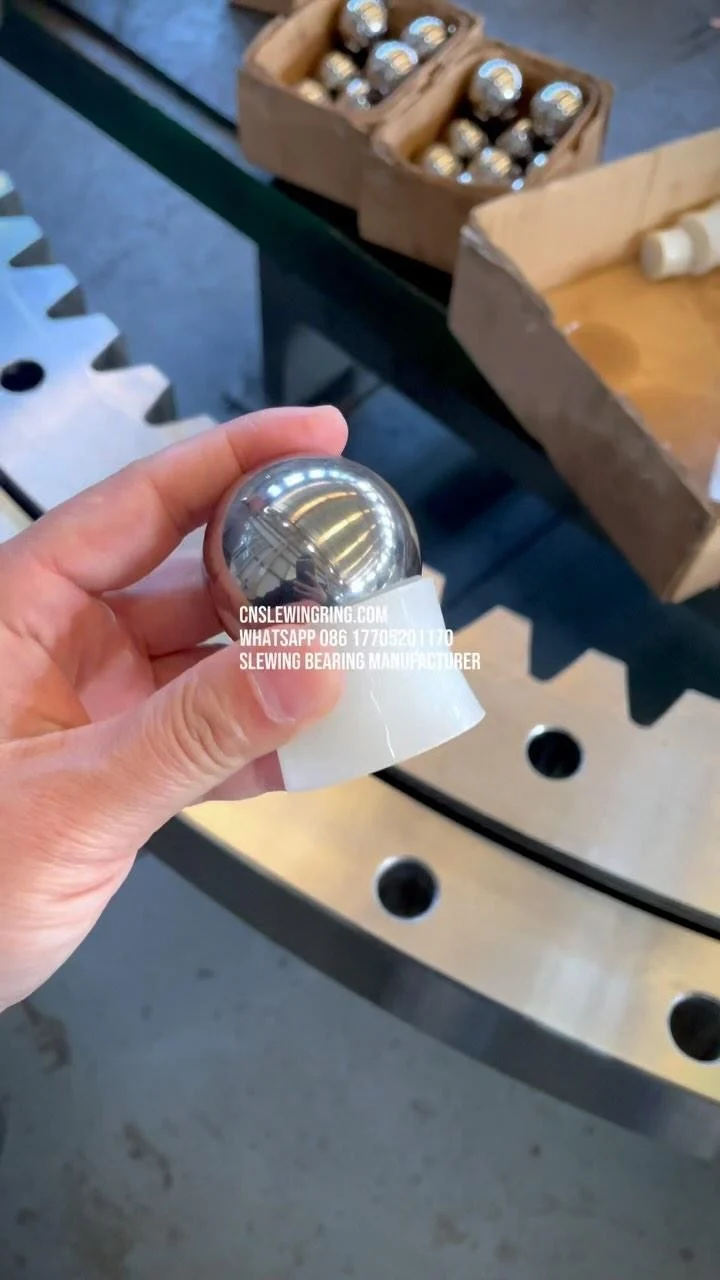 Single row ball structure slewing bearing, my friends, let us guess, what is the diameter of this steel…
