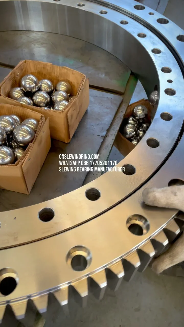 cnslewingring.com WhatsApp 086 17705201170 Slewing Bearing Manufacturer