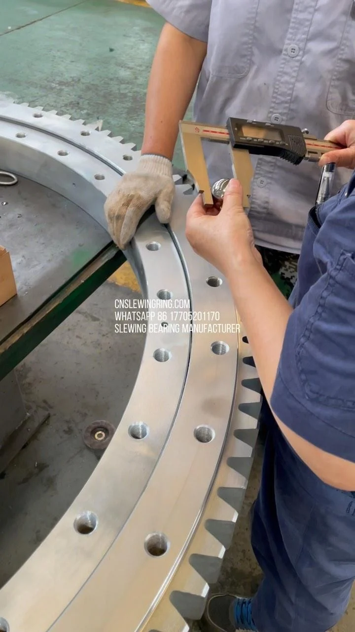 The slewing bearing has been galvanized and anti-corrosion treated as a whole. We are testing whether the steel…