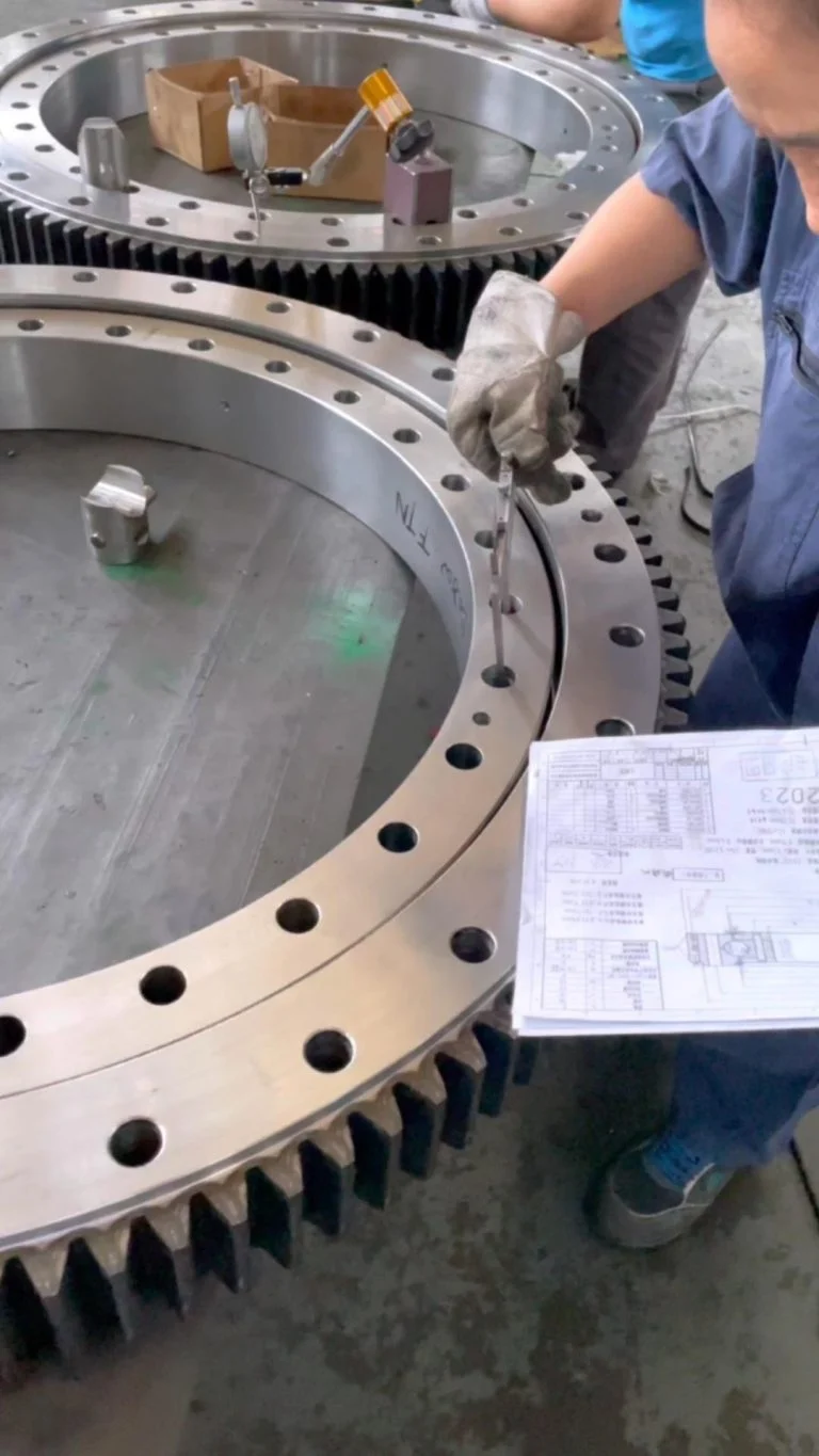 Slewing Bearing Manufacture CNSlewingRing.com WhatsApp 86 17705201170 Slewing Bearing Manufacturer jovi@cnslewingring.com