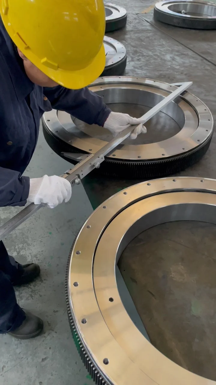 CNSlewingRing.com WhatsApp 86 17705201170 Slewing Bearing Manufacturer jovi@cnslewingring.com