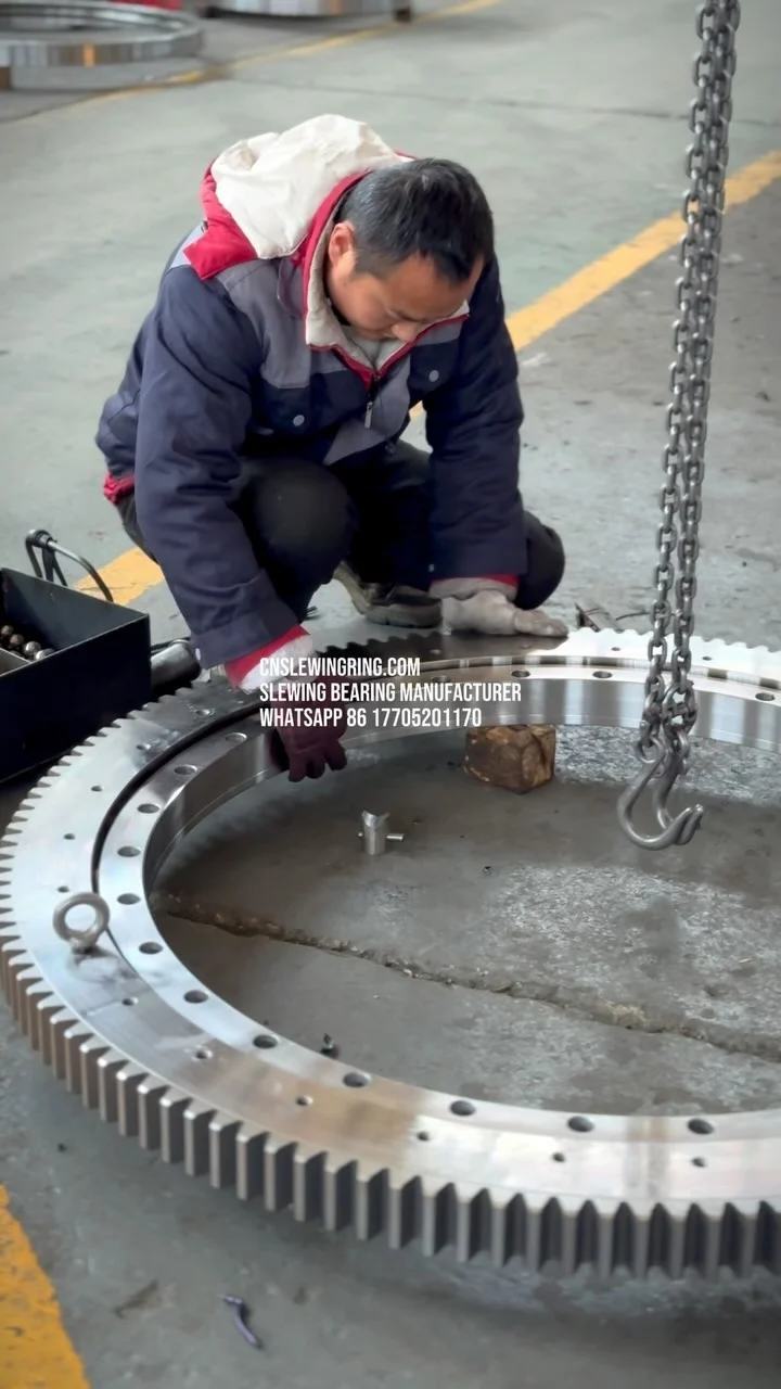 We are testing a slewing bearing