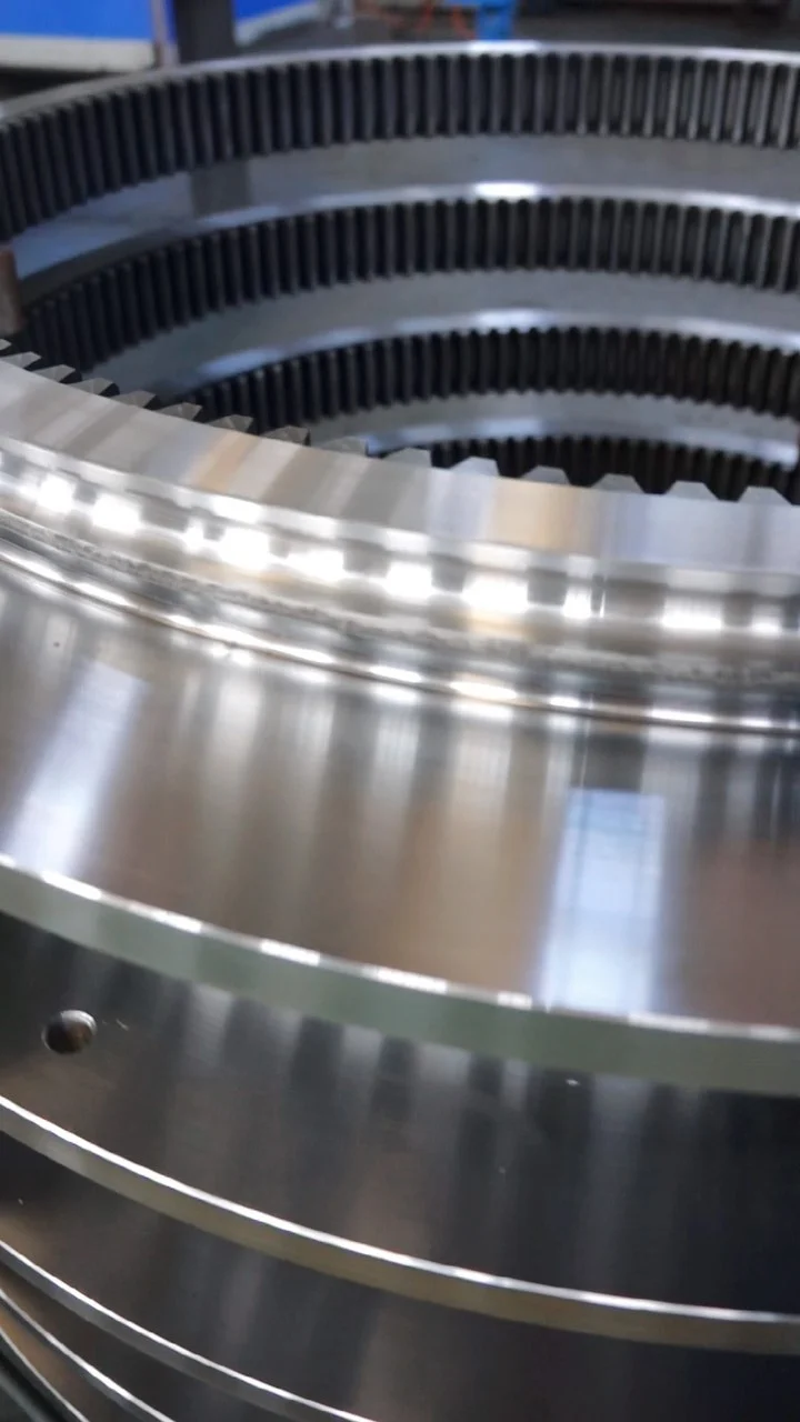CNSlewingRing.com WhatsApp 86 17705201170 Slewing Bearing Manufacturer jovi@cnslewingring.com