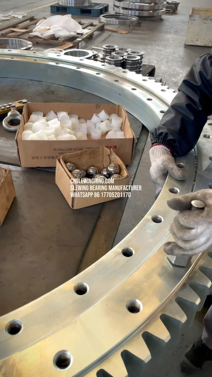 These two slewing bearings have been surface galvanized and anti-corrosion treated in accordance with the customer‘s requirements. External…