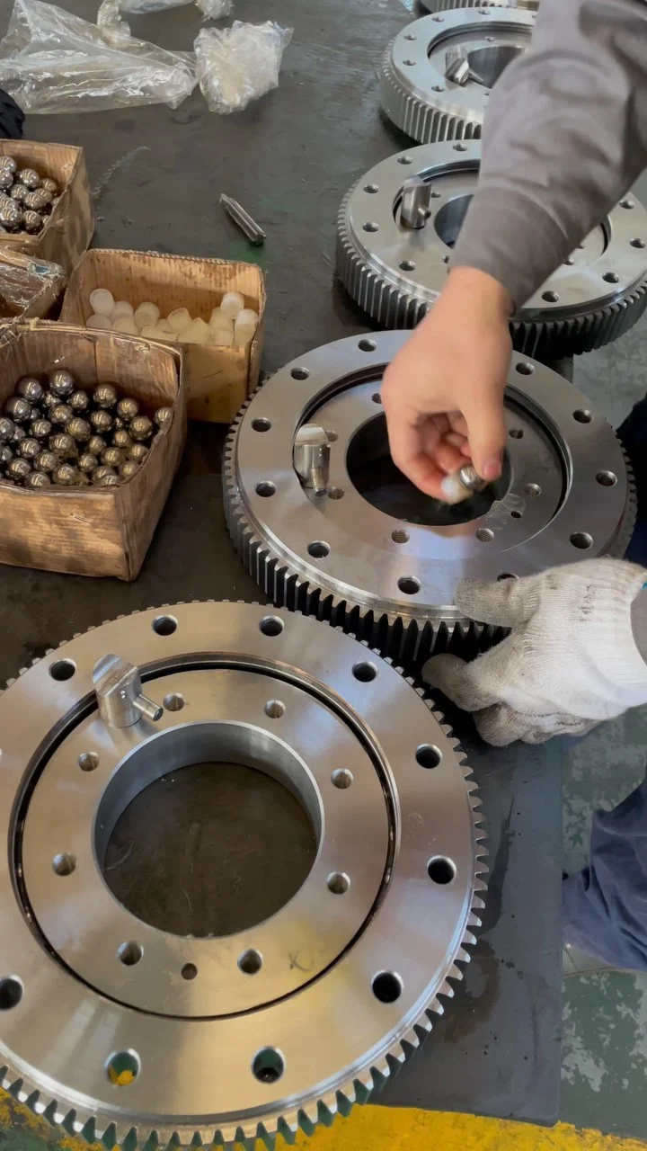 CNSlewingRing.com WhatsApp 86 17705201170 Slewing Bearing Manufacturer jovi@cnslewingring.com