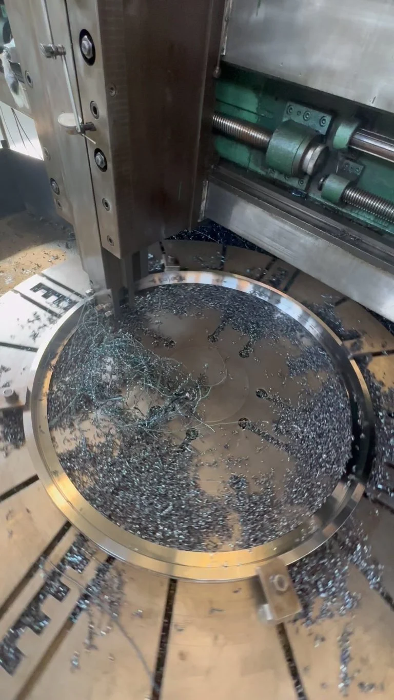 Flanged slewing bearing cnslewingring.com