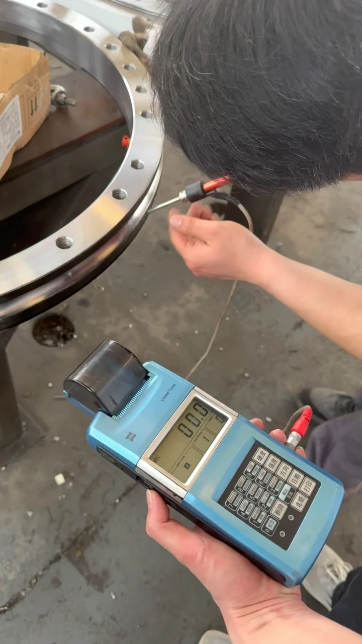 The raceway of the slewing bearing must be quenched and hardened. In order to get the customer‘s confirmation,…