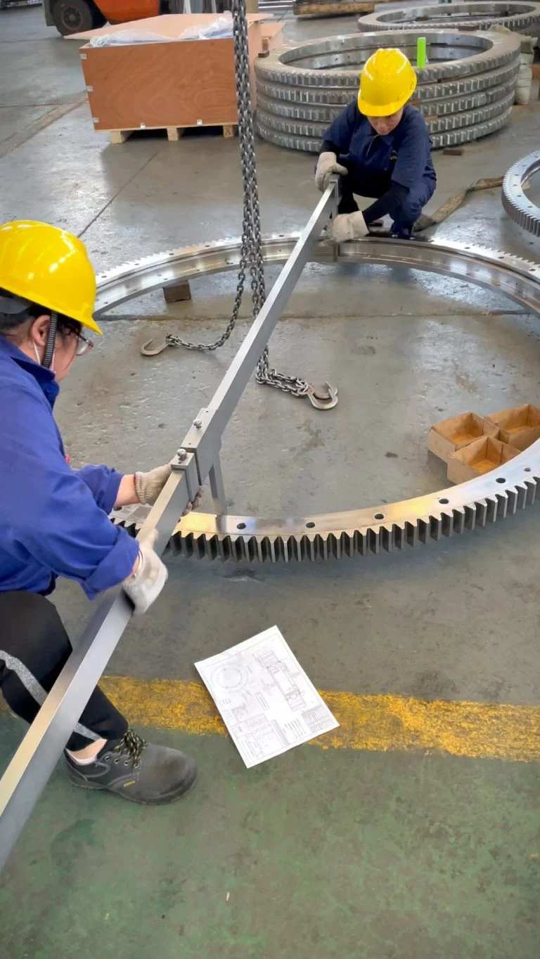 We are testing and assembling this large flange ultra-thin slewing bearing. Controlling its deformation is a very important…