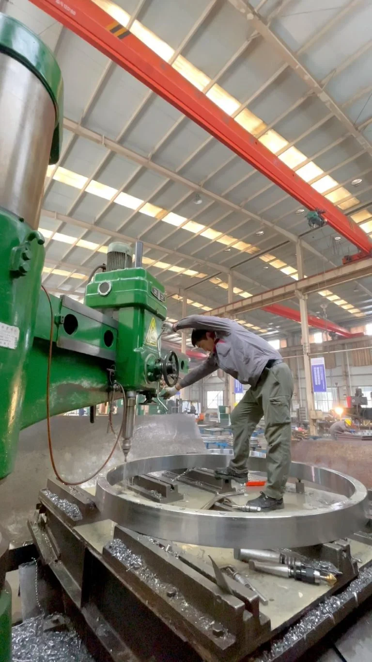 CNSlewingRing.com WhatsApp 86 17705201170 Slewing Bearing Manufacturer jovi@cnslewingring.com