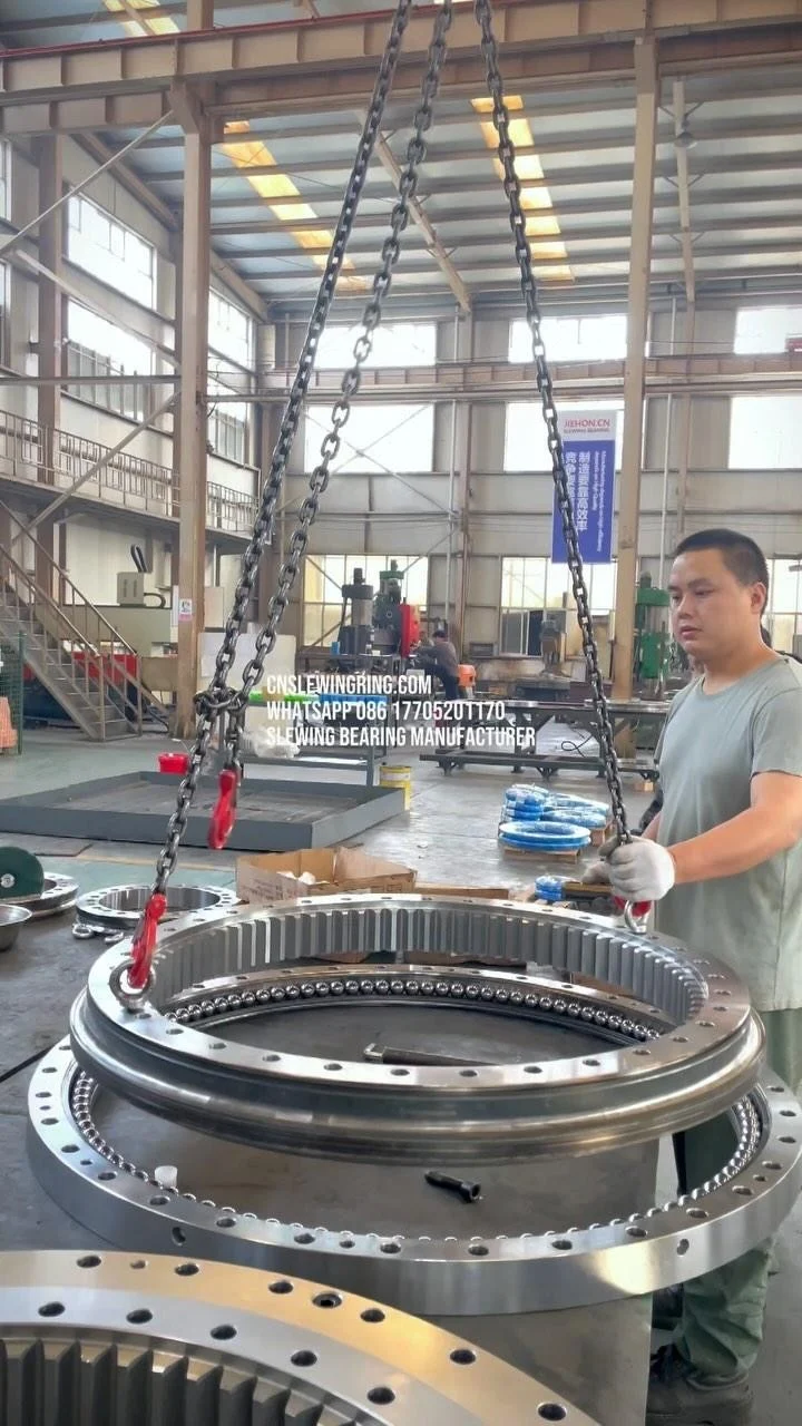 Double row ball slewing bearing, larger load, better stability, suitable for mining machinery and various construction machinery.