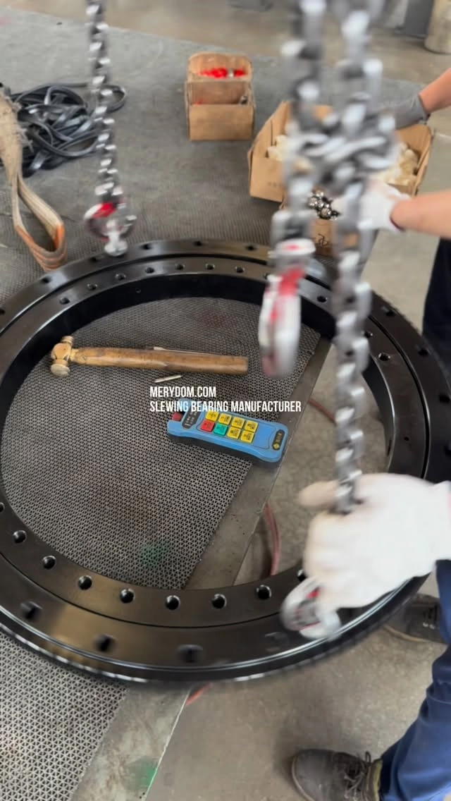 A powerful rotation begins with reliable engineering. MERYDOM Slewing Bearing is built for heavy-duty equipment that works under…